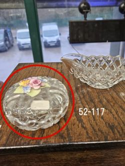 到着予定商品  アンティークガラス　アクセサリーケース