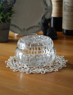 アンティーク雑貨 ジュエリーボックスアンティーク 上品なデザインのガラスケース、アンティークのインテリア雑貨