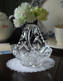 アンティーク雑貨 サラダボウル アンティーク 小さなガラスのマルシェカゴ(バスケット)、アンティークプレスドグラス