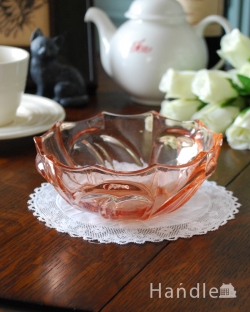 アンティーク雑貨 サラダボウル アンティーク 華やかなサーモンピンクのアンティークボウル、プレスドグラス