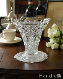 アンティーク雑貨 アンティーク花瓶 ゴージャスなアンティークフラワーベースプレスドグラス