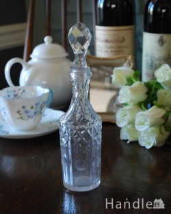 アンティーク雑貨 ジュエリーボックスアンティーク ゴージャスな香水ボトル、アンティーク雑貨のフレグランスボトル（プレスドグラス）
