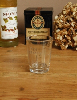 アンティーク雑貨  1940年代のアンティーク プレスドグラス