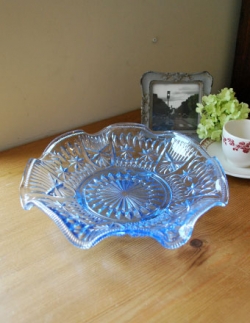 アンティーク雑貨  1940年代のアンティーク プレスドグラス