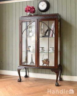 アンティーク家具 アンティークのキャビネット 美しい英国アンティーク家具、コンパクトなガラスキャビネット