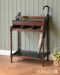 アンティーク家具 傘立て・ステッキスタンド 流れるようなツイスト脚が美しい、英国輸入のアンティークステッキスタンド（傘立て）