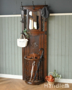 アンティーク家具 ホールスタンド お花の彫刻が美しい機能的な英国アンティーク家具、鏡付きのホールスタンド 