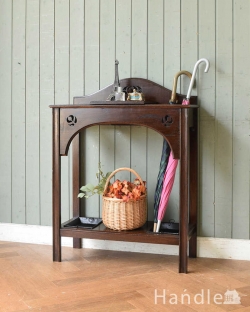 アンティーク家具 傘立て・ステッキスタンド 収納つきで機能的な英国輸入のアンティークステッキスタンド（傘立て）