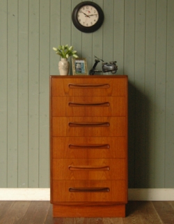 アンティーク家具  1970年代のアンティーク チェスト(G-plan)