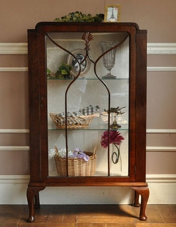 アンティーク家具 1940年代のアンティーク ガラスキャビネット