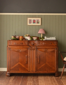 アンティーク家具  1930年代のアンティーク サイドボード