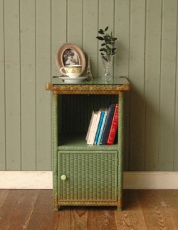 アンティーク家具 アンティークのキャビネット 1950年代のアンティーク ロイドルーム カップボード(グリーン)