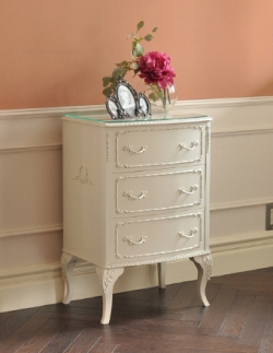 アンティーク家具  美しいアンティークのフレンチインテリア、ホワイトカラーのスモールチェスト