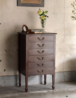 アンティーク家具  マホガニー材のアンティーク英国家具、ミュージックキャビネット（収納家具）