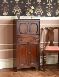 アンティーク家具 ビューロー イギリスから届いたアンティーク家具、ライティングビューロー(デスク)