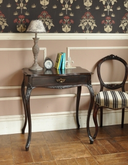 アンティーク家具  高級感あるマホガニー材のアンティーク家具、英国のホールテーブル