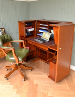 アンティーク家具 アンティークのデスク・書斎机 イギリスのヴィンテージ家具、ホームオフィス社のデスクキャビネット