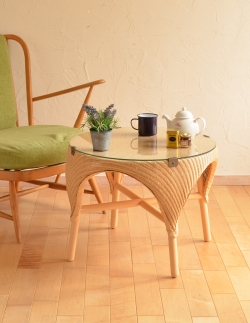 アンティーク家具 アンティークのテーブル アンティークのロイドルーム家具、ガラス天板のコーヒーテーブル