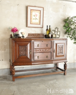 アンティーク家具 アンティークのキャビネット アンティークのおしゃれなキャビネット、重厚で美しい英国のサイドボード