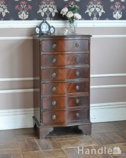 アンティーク家具 アンティークのチェスト 高級感のあるアンティーク英国輸入家具、たっぷり引き出しの付いたチェストオブドロワーズ 