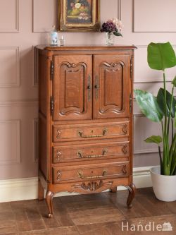 アンティーク家具 アンティークのキャビネット フランスらしい扉が美しいアンティークの家具、3段引き出しが付いたおしゃれなキャビネット