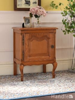 左開け扉の猫足サイドキャビネット、フランスから届いたアンティーク家具