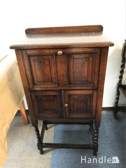 到着予定商品 アンティークのサイドボード アンティ―クカップボード