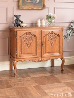 アンティーク家具 アンティークのサイドボード フランスから届いたアンティークキャビネット、華やかな彫りが美しいオーク材のサイドボード