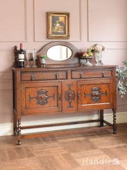 アンティーク家具 アンティークのサイドボード 豪華な彫りがカッコいい英国アンティーク家具、美しい鏡が付いたミラーバックサイドボード