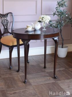 アンティーク家具 アンティークのテーブル オーバル型の天板が美しいマホガニー材のテーブル、英国アンティークのオケージョナルテーブル