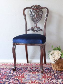 アンティークチェア・椅子  背もたれの透かし彫りが美しいヴィクトリアンの椅子、英国アンティークの美しいサロンチェア