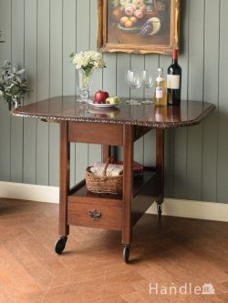 アンティーク家具 アンティークのワゴン・トローリー イギリスから届いたアンティークのテーブルワゴン、マホガニー材で出来た伸長式のおしゃれな家具