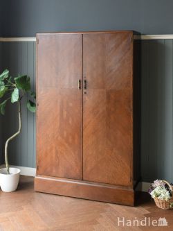 アールデコスタイルのCOMPACTOM（コンパクトム）、機能的で美しいアンティークのワードローブ