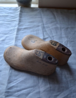 アンティーク雑貨  1920年代のアンティーク 木靴（15ｃｍ）