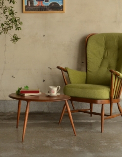 アンティーク家具 アンティークのテーブル 英国のビンテージ家具のアーコールコーヒーテーブル