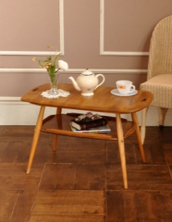 アンティーク家具 アンティークのテーブル 1970年代のアンティーク アーコール コーヒーテーブル