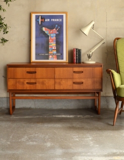 アンティーク家具  1960年代のアンティーク チェスト