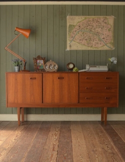 アンティーク家具  1960年代のアンティーク サイドボード
