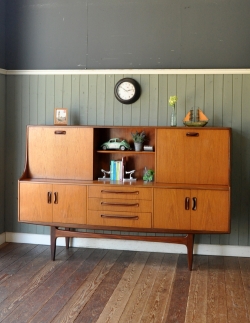 アンティーク家具 アンティークのキャビネット ヴィンテージの北欧インテリア、おしゃれなサイドボード（Gプラン）