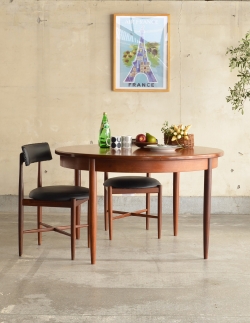 アンティーク家具 G-planのヴィンテージ家具、フレスコシリーズのダイニングテーブル