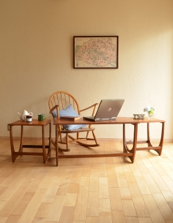 アンティーク家具  ビンテージ家具の入れ子式テーブル、Gプランのソファテーブル