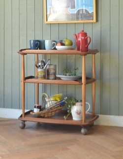 アンティーク家具 アンティークのワゴン・トローリー 北欧デザインのヴィンテージ家具、キャスター付きワゴン（ERCOL）