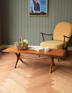 アンティーク家具 コーヒーテーブル ヴィンテージの北欧インテリア、脚がかっこいいコーヒーテーブル