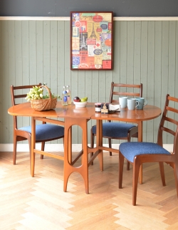 アンティーク家具 アンティークのテーブル マッキントッシュのヴィンテージ家具、北欧スタイルのドロップリーフテーブル(伸張式)