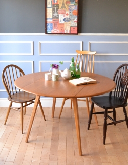 アンティーク家具 アンティークのテーブル 北欧テイストのアンティーク家具、丸い形のアーコールドロップリーフテーブル(ERCOL)