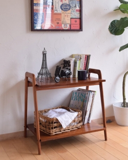 アンティーク家具 オケージョナルテーブル フランスの家具、リビングや寝室で使える持ち手付きのヴィンテージサイドテーブル