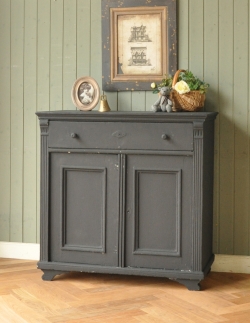 アンティーク家具 アンティークのキャビネット 大人のフレンチスタイルへ、ブラックペイントのアンティークキャビネット