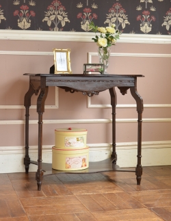 アンティーク家具 アンティークのテーブル アンティークの高級感のある英国家具、オケージョナルテーブル