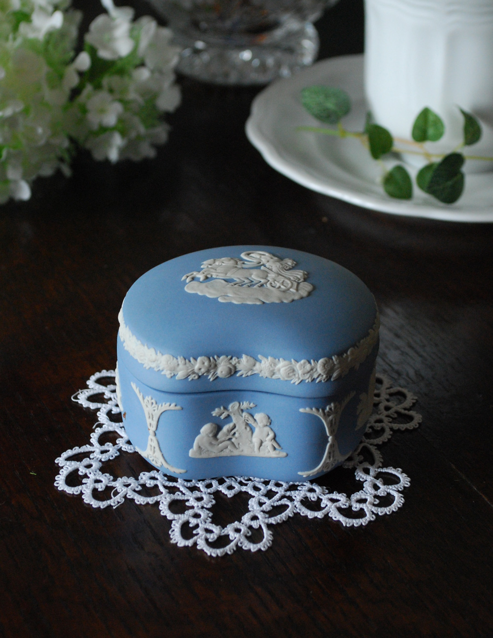 アンティークのジャスパーウェア蓋つき小物入れ（Wedgwood） (m-1172-z)