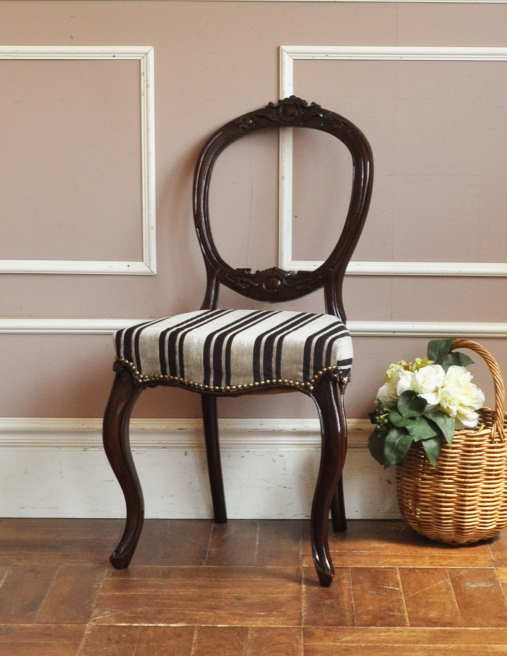 英国の伝統的なアンティークチェア、布張りのバルーンバックチェア(m-297-c)｜アンティークチェア・椅子